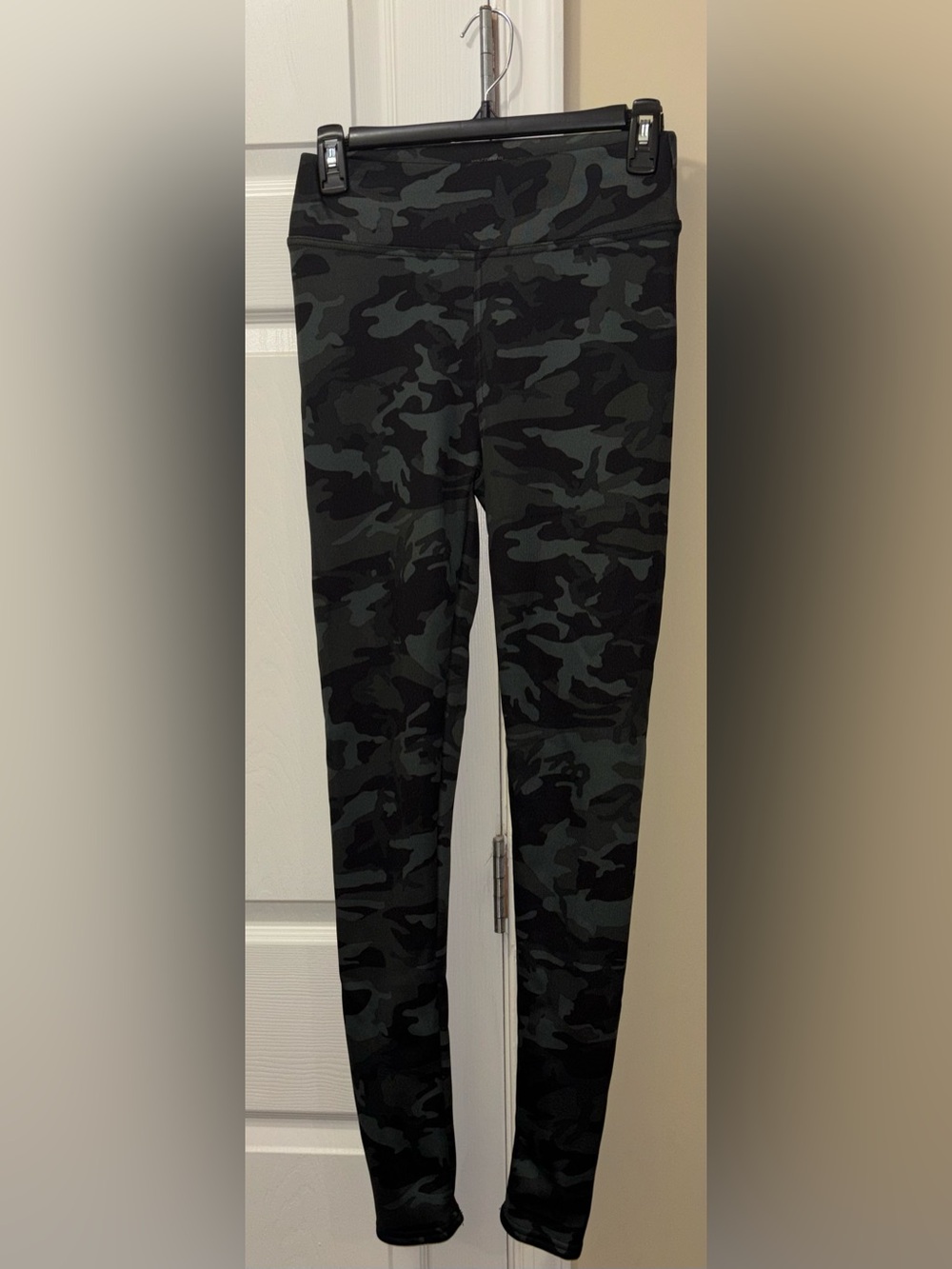 Camo High-Waist Leggings - Black/Olive